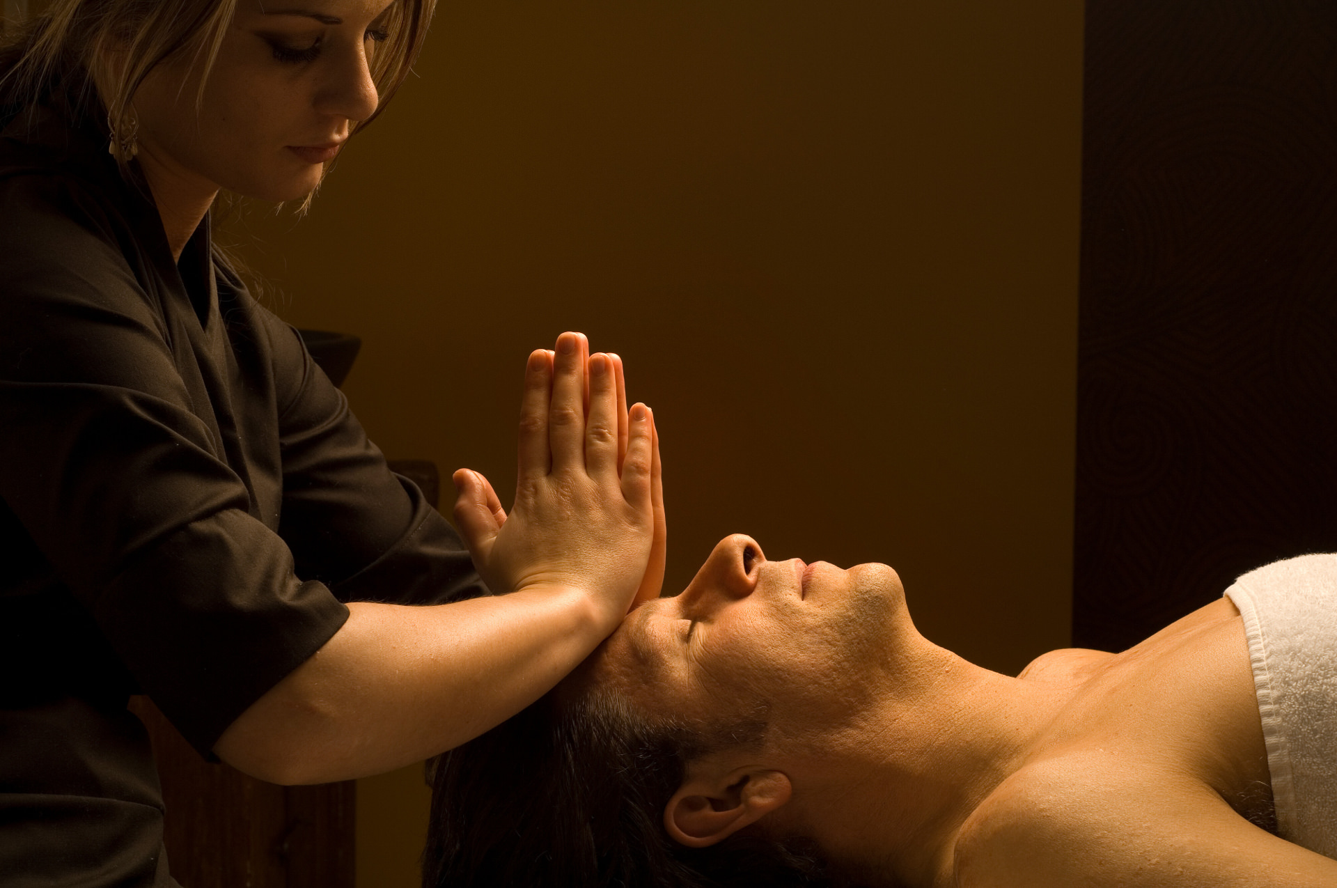 Massage - Royatonic, centre de bien-être et de relaxation à Royat (63)