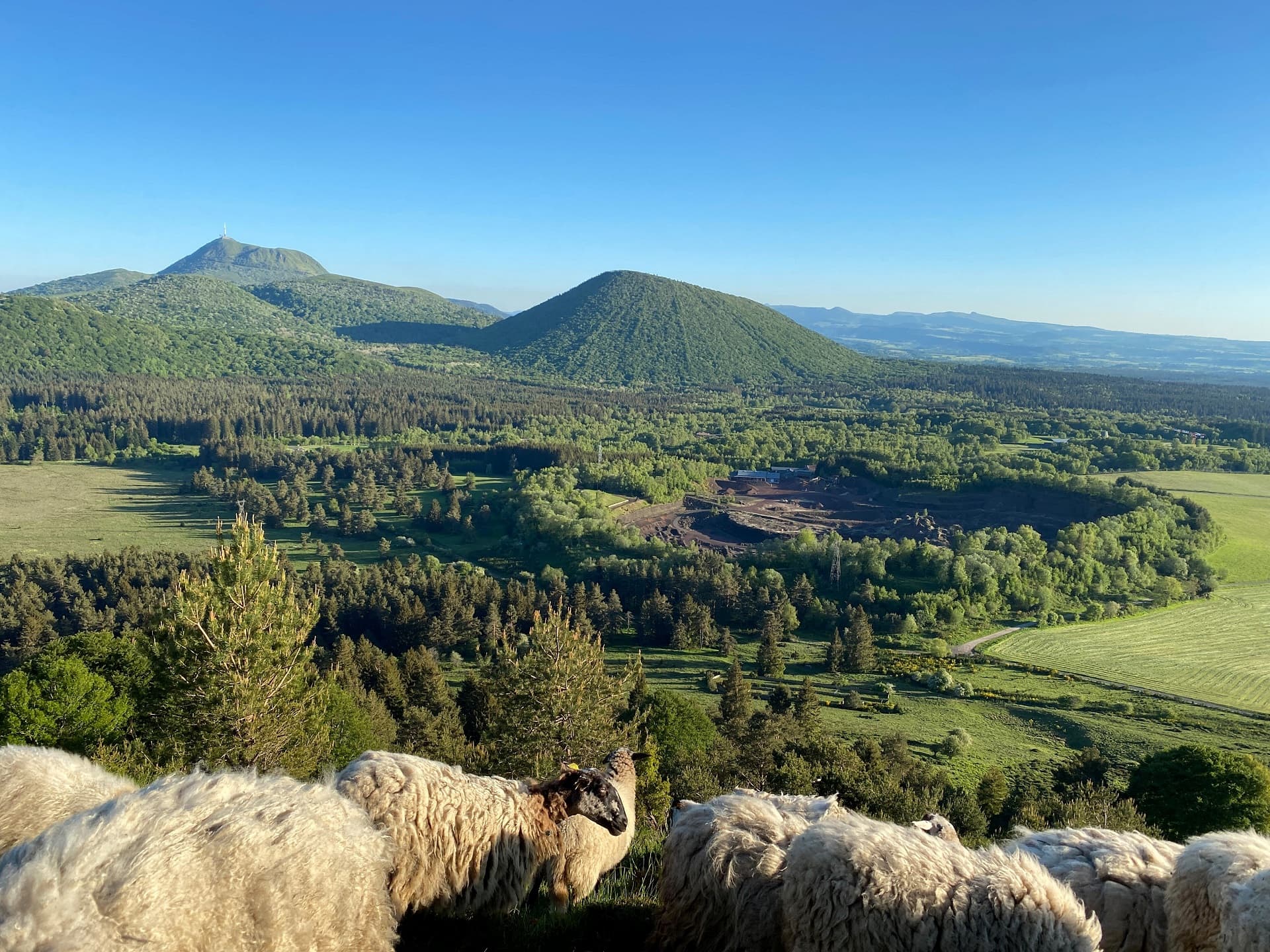 Volcan de Lemptégy (Puy-de-dôme)